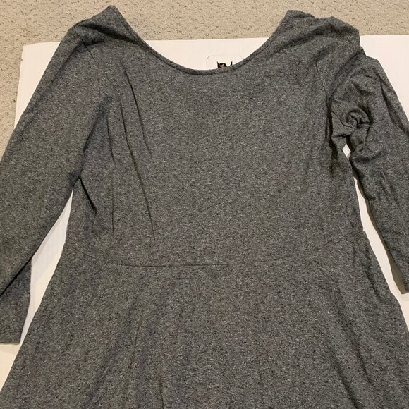 Long Sleeve Dress – Grey - H&M Divided - Picture 2 of 5